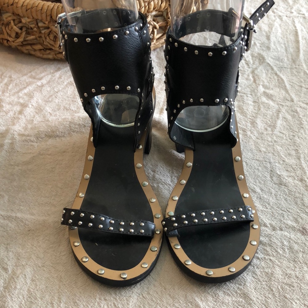 Forever 21 black gladiator studded sandals size 8.5